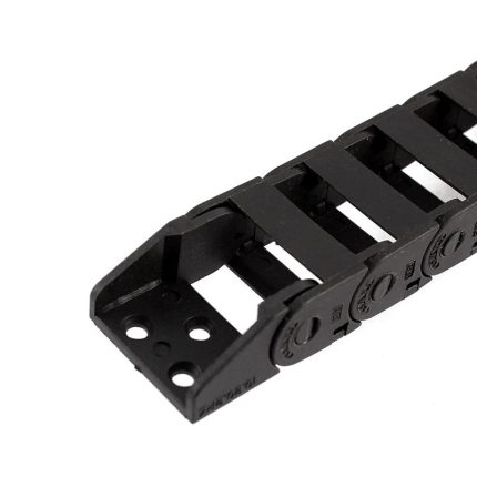 Cadena porta cables 10x20 mm para protección y orden en maquinaria CNC